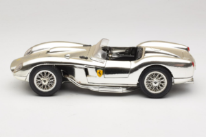 Ferrari 250 Testa Rossa Chrome Argent Bburago 1:18 3007-C1 Métal — image 4 sur 8