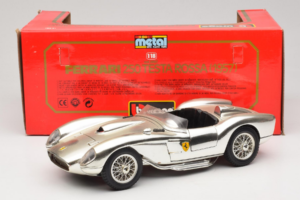 Ferrari 250 Testa Rossa Chrome Argent Bburago 1:18 3007-C1 Métal — image 8 sur 8