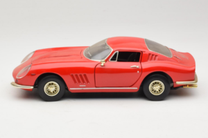 Ferrari 275 GTB/4 Rouge ERTL 1:18 7493-P1 Métal — image 4 sur 8