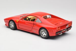 Ferrari 288 GTO Rouge Bburago 1:18 3027 Métal — image 7 sur 8
