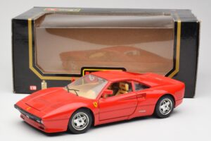 Ferrari 288 GTO Rouge Bburago 1:18 3027 Métal — image 8 sur 8