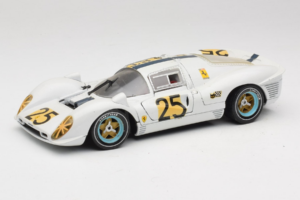 Ferrari 330 P4 #25 Blanc Revell 1:18 48845 Métal
