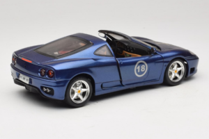 Ferrari 360 Modena Targa Édition Limitée 333 pcs Violet Métallique Bburago 1:18 3348-F1 Métal — image 3 sur 8