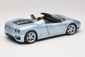 Ferrari 360 Spider Bleu The Italian Job Hot Wheels 1:18 P9905 Métal — image 2 sur 6