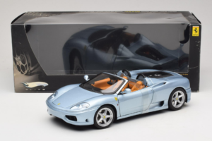 Ferrari 360 Spider Bleu The Italian Job Hot Wheels 1:18 P9905 Métal — image 6 sur 6