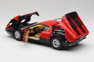 Ferrari 365 GT4/BB Rouge Kyosho 1:18 08173R Métal — image 5 sur 8