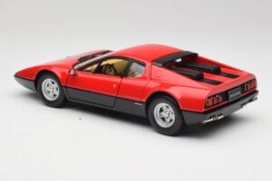 Ferrari 365 GT4/BB Rouge Kyosho 1:18 08173R Métal — image 7 sur 8