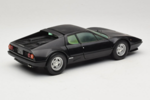 Ferrari 365 GT4 BB Noir Chrono 1:18 CH002 Métal — image 3 sur 8