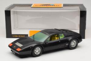 Ferrari 365 GT4 BB Noir Chrono 1:18 CH002 Métal — image 8 sur 8
