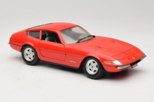 Ferrari 365 GTB/4 Daytona Rouge Techno Giodi 1:18 40011-P2 Métal — image 6 sur 8