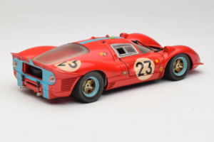 Ferrari 412P #23 W. Mairesse / J. Beurlys Le Mans 1967 Rouge Revell 1:18 48826 Métal — image 3 sur 8