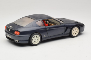 Ferrari 456 GT Dark Blue Metallic Bburago 1:18 3036-B2 Métal — image 3 sur 8