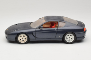 Ferrari 456 GT Dark Blue Metallic Bburago 1:18 3036-B2 Métal — image 4 sur 8