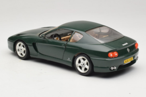Ferrari 456 GT Vert Foncé Bburago 1:18 3046-GR1 Métal — image 7 sur 8