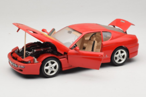 Ferrari 456 GT Ferrari Model Club Rouge Bburago 1:18 3036-P1 Métal — image 2 sur 8