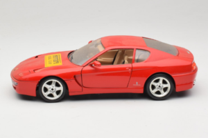 Ferrari 456 GT Ferrari Model Club Rouge Bburago 1:18 3036-P1 Métal — image 4 sur 8
