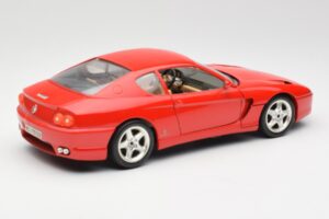 Ferrari 456 GT Rouge Bburago 1:18 3036-M1 Métal — image 3 sur 8