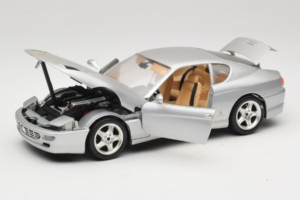 Ferrari 456 GT Argent Bburago 1:18 3336-S1 Métal — image 2 sur 8