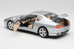 Ferrari 456 GT Argent Bburago 1:18 3036-M2 Métal — image 5 sur 8