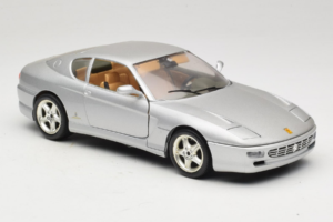 Ferrari 456 GT Argent Bburago 1:18 3336-S1 Métal — image 6 sur 8