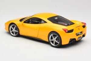 Ferrari 458 Italia Jaune Hot Wheels 1:18 P9894 Métal — image 7 sur 8