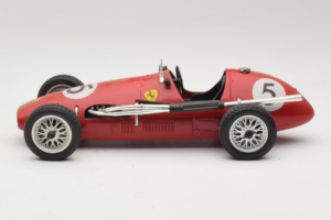 Ferrari 500 F2 #16 Tonka 1:16 6717 Métal — image 3 sur 6