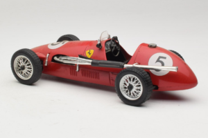 Ferrari 500 F2 #16 Tonka 1:16 6717 Métal — image 5 sur 6