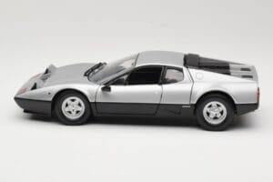 Ferrari 512BB Argent Kyosho 1:18 08171S Métal — image 4 sur 8