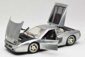 Ferrari 512M Chrome Silver Hot Wheels 1:18 25739 Métal — image 2 sur 8