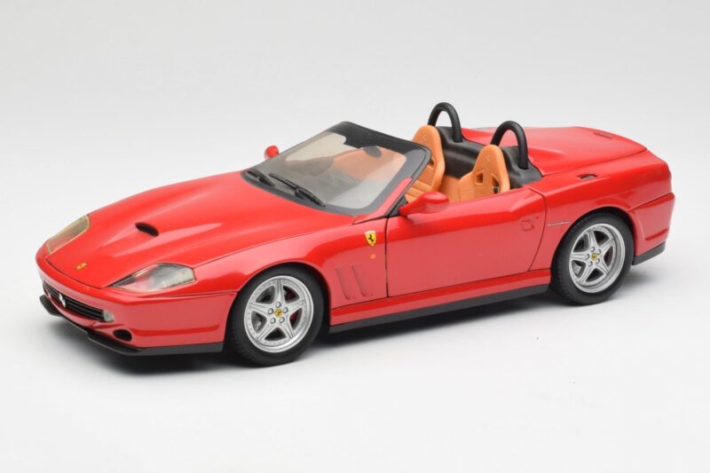 Ferrari 550 Barchetta Pininfarina Rouge Bburago 1:18 327660 Métal