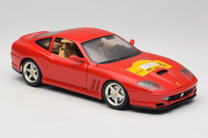 Ferrari 550 Maranello 22 Jahre Ferrari Model Club Rouge Bburago 1:18 3064-P2 Métal — image 6 sur 8