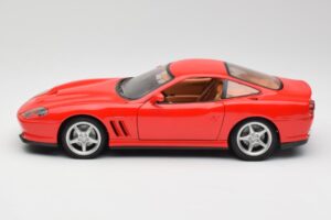 Ferrari 550 Maranello Rouge Maisto 1:18 31839 Métal — image 4 sur 8