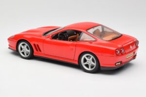 Ferrari 550 Maranello Rouge Maisto 1:18 31839 Métal — image 7 sur 8