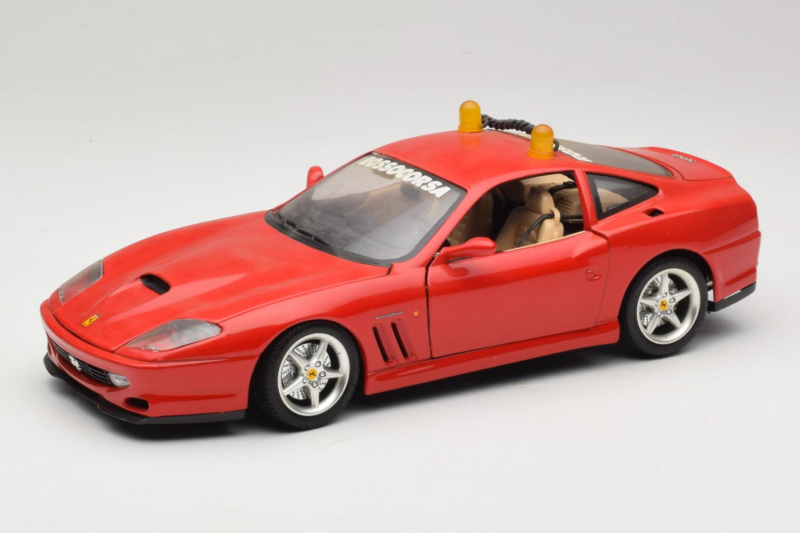 Ferrari 550 Maranello Safety Car Rosso Corsa Bburago 1:18 3064-P1 Métal