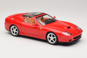 Ferrari 575M Superamerica Rouge Hot Wheels 1:18 J2858 Métal — image 6 sur 8