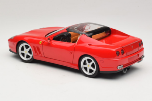 Ferrari 575M Superamerica Rouge Hot Wheels 1:18 J2858 Métal — image 7 sur 8
