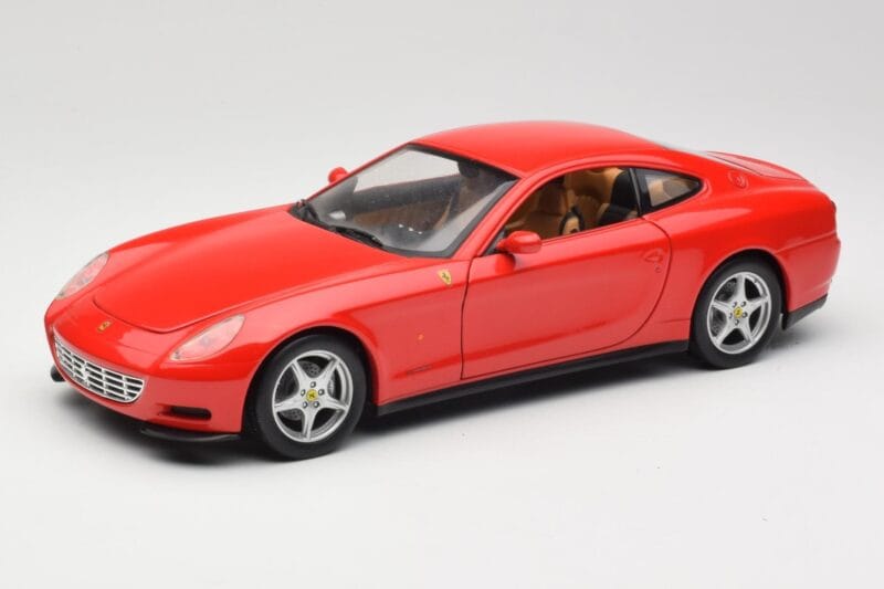 Ferrari 612 Scaglietti Rosso Corsa Hot Wheels 1:18 B6047 Métal
