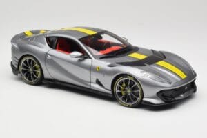 Ferrari 812 Competizione Grigio Coburn Bburago 1:18 18-01647 Métal — image 6 sur 8