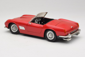 Ferrari California Cabriolet Rouge Tonka 1:18 01109-P1 Métal — image 7 sur 8