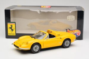 Ferrari Dino 246 GTS Jaune Hot Wheels 1:18 23920 Métal — image 8 sur 8