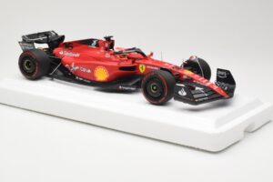 Ferrari F1-75 #16 C. Leclerc Winner Bahrain GP 2022 BBR 1:18 BBR221816 Résine — image 4 sur 6
