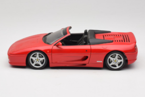 Ferrari F355 Spider Rouge UT Models 1:18 180074030-P1 Métal — image 4 sur 7