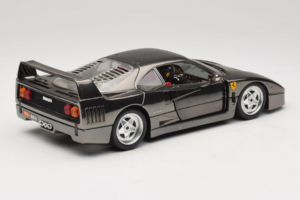 Ferrari F40 Chrome Black Bburago 1:18 3401-B1 Métal — image 3 sur 8