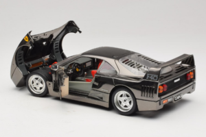 Ferrari F40 Chrome Black Bburago 1:18 3401-B1 Métal — image 5 sur 8