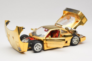 Ferrari F40 Chrome Gold Limited Edition 250 pcs Bburago 1:18 3332-G1 Métal — image 2 sur 8
