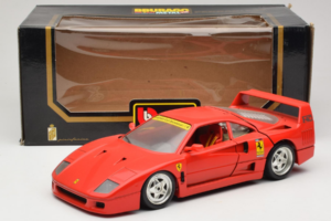 Ferrari F40 Club Deutschland Rouge Bburago 1:18 3032-L3 Métal — image 8 sur 8