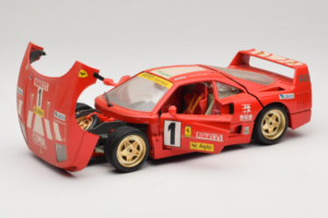 Ferrari F40 Evoluzione #1 Pirelli Rouge 1992 Bburago 1:18 3042-P1 Métal — image 2 sur 8