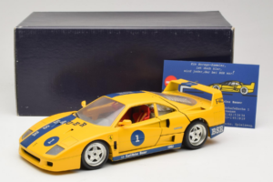 Ferrari F40 #1 Jaune Bauer Edition Limitée 100 pièces Bburago 1:18 BSR001 Métal — image 8 sur 8