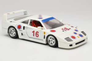 Ferrari F40 #16 Borsenmodells Blanc Limited Edition 333 pcs 1987 Bburago 1:18 3332-W1 Métal — image 6 sur 8