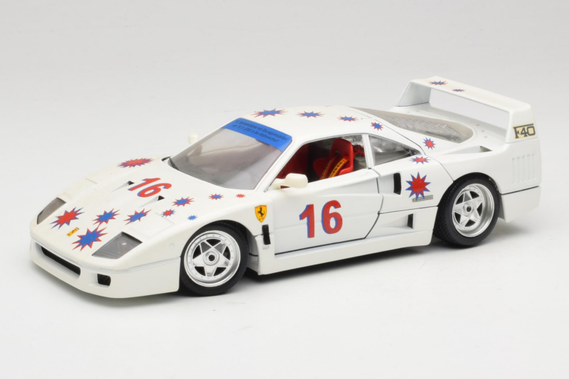 Ferrari F40 #16 Borsenmodells Blanc Limited Edition 333 pcs 1987 Bburago 1:18 3332-W1 Métal